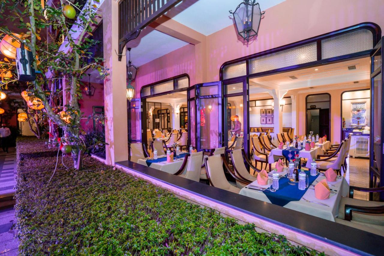 Allegro Hoi An . A Little Luxury Hotel & Spa Kültér fotó The restaurant at the hotel