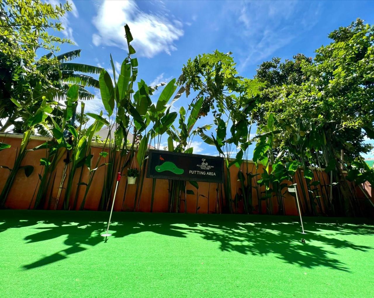 Allegro Hoi An . A Little Luxury Hotel & Spa Kültér fotó Golf putting green